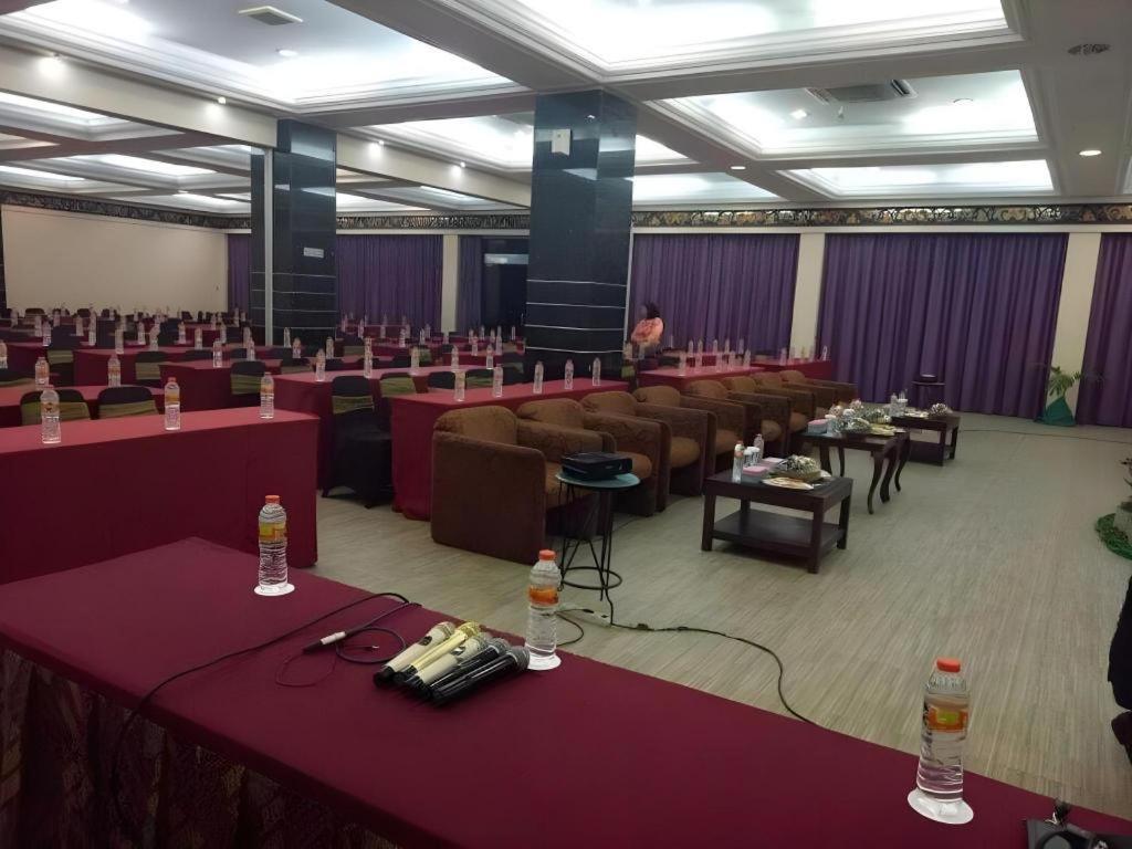 Hotel New Puri Garden Bandara Semarang Exterior foto