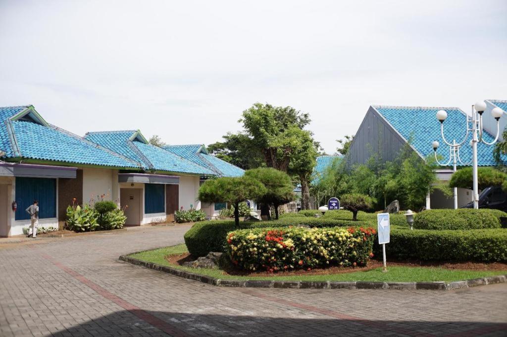 Hotel New Puri Garden Bandara Semarang Exterior foto